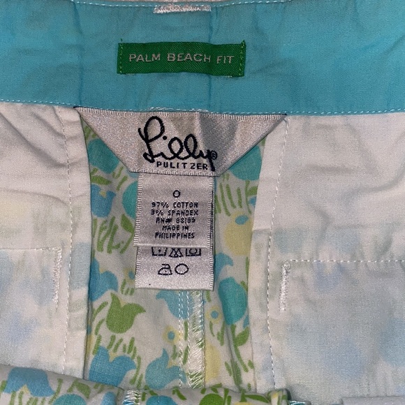 Lilly Pulitzer palm beach Fit shorts. Size 0 - Picture 3 of 7